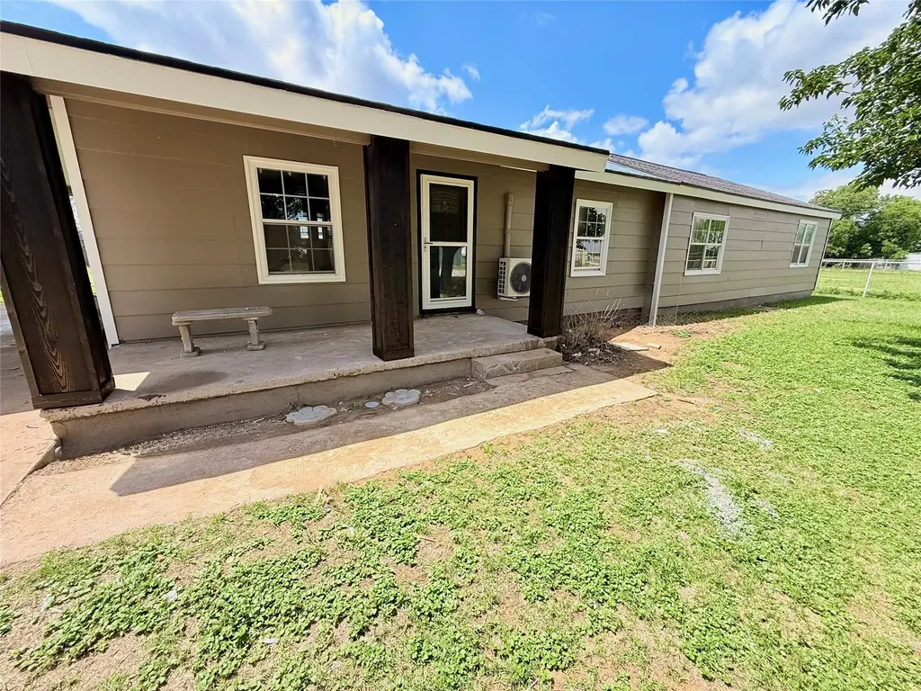 1220 Avenue G Hawley TX 79525