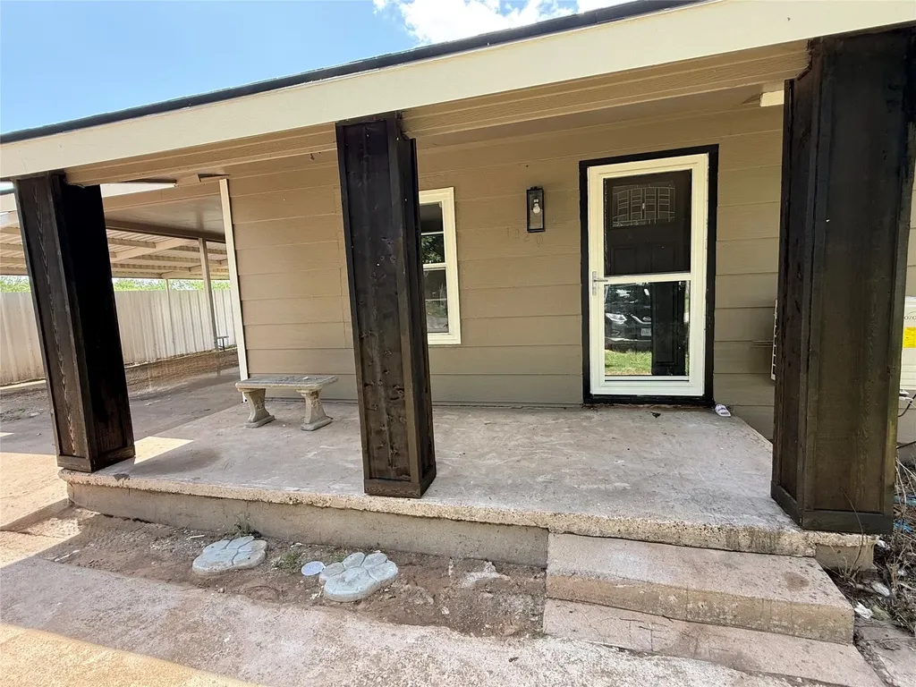 1220 Avenue G Hawley TX 79525