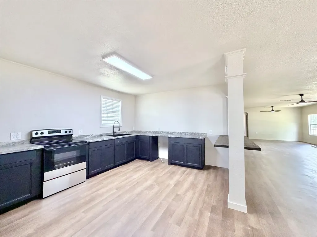 1220 Avenue G Hawley TX 79525