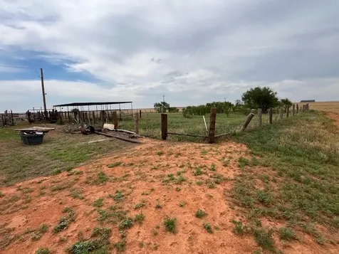 758 County Road 317 Rotan TX 79546