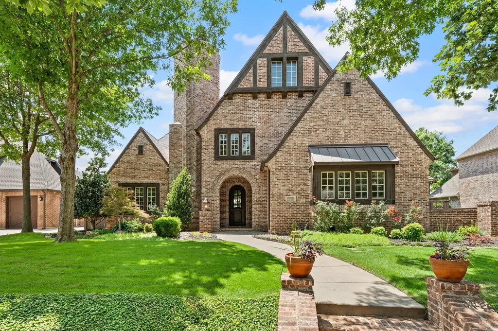 Colleyville TX, 6804 Whittier Lane