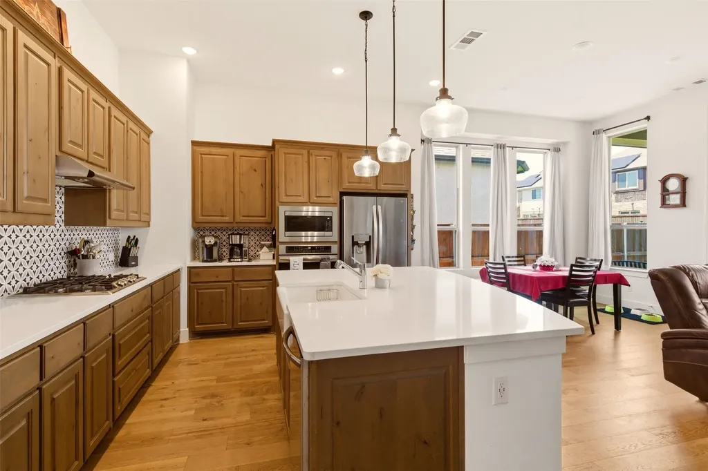 1401 Sumner Street Aubrey TX 76227