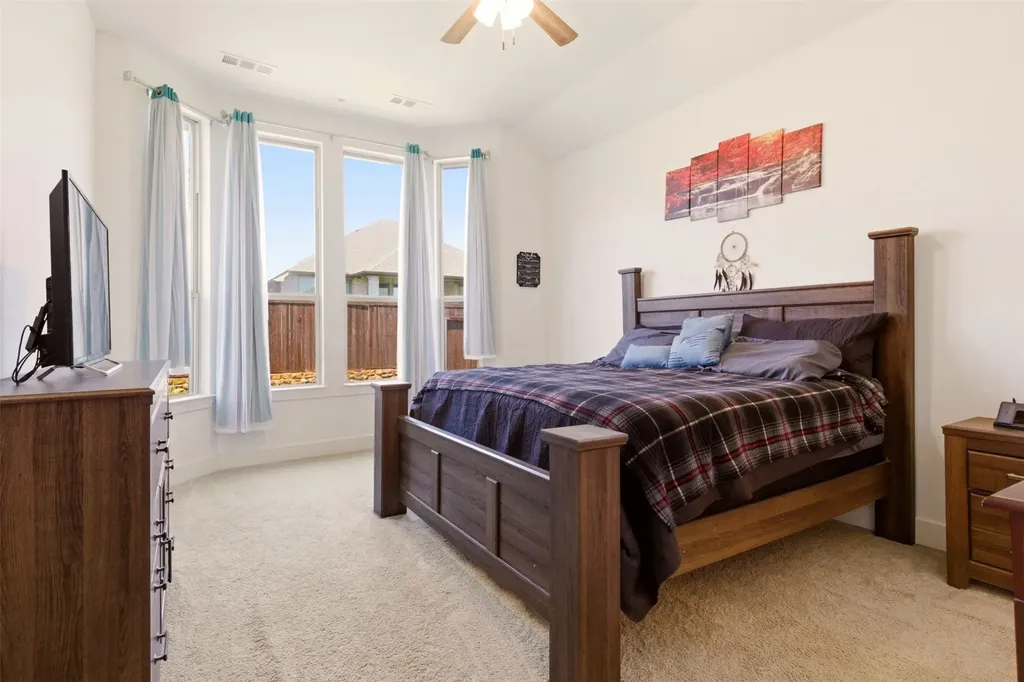 1401 Sumner Street Aubrey TX 76227