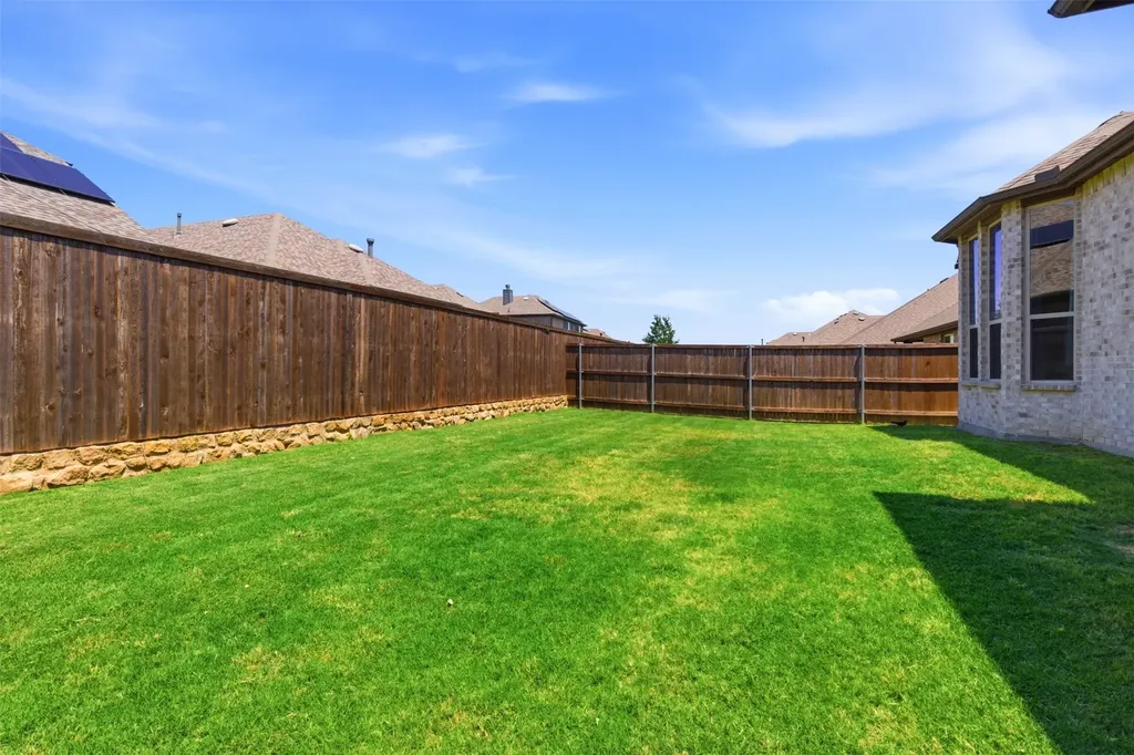 1401 Sumner Street Aubrey TX 76227