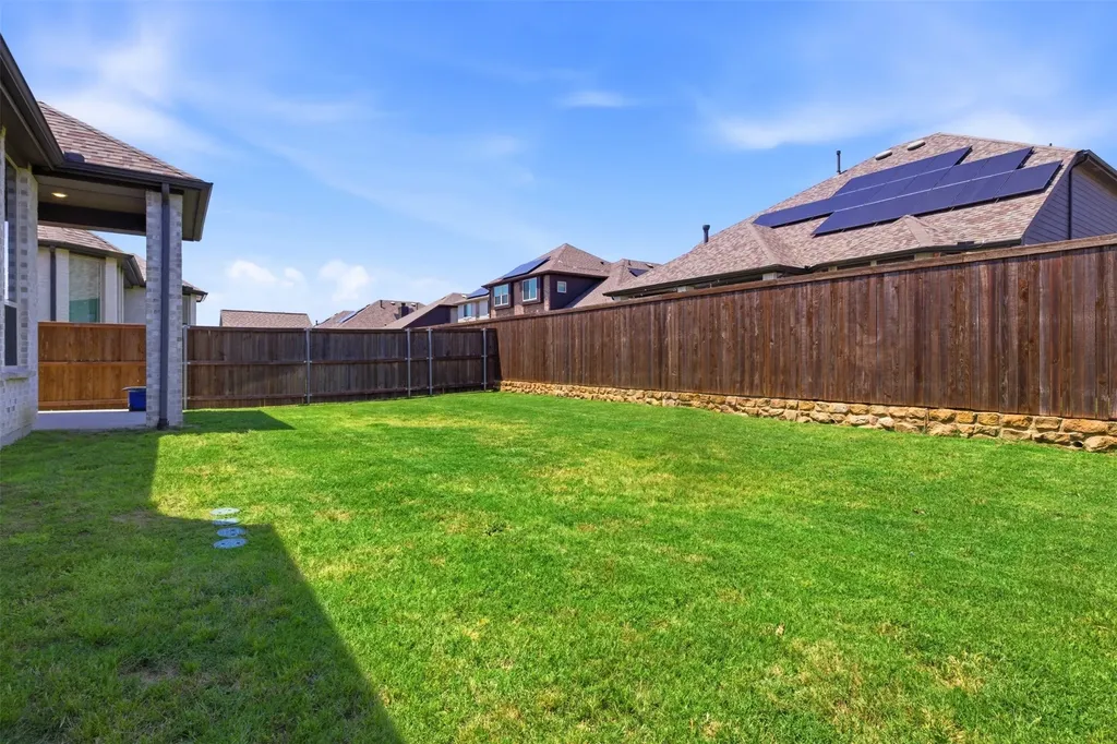 1401 Sumner Street Aubrey TX 76227