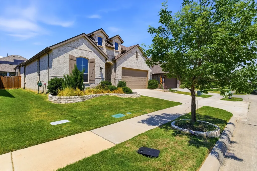 1401 Sumner Street Aubrey TX 76227