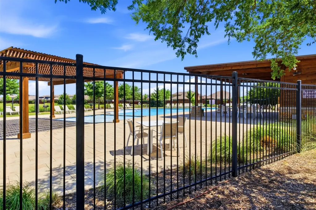 1401 Sumner Street Aubrey TX 76227
