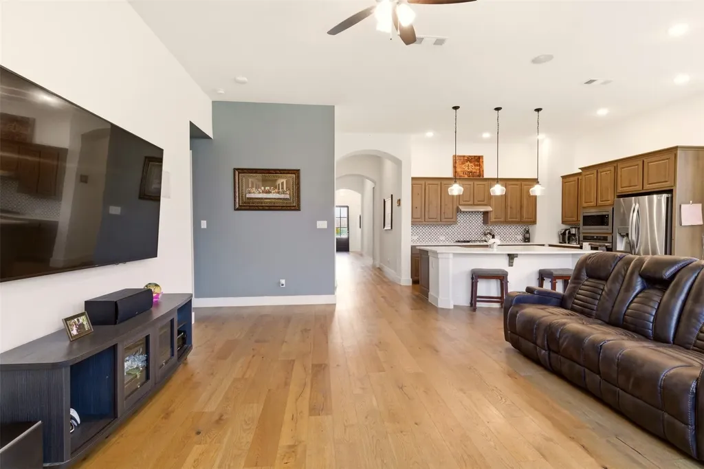 1401 Sumner Street Aubrey TX 76227