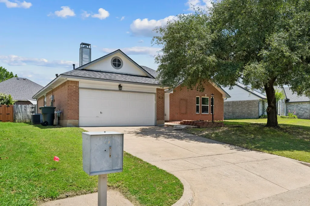1909 Timberline Lane Sherman TX 75092