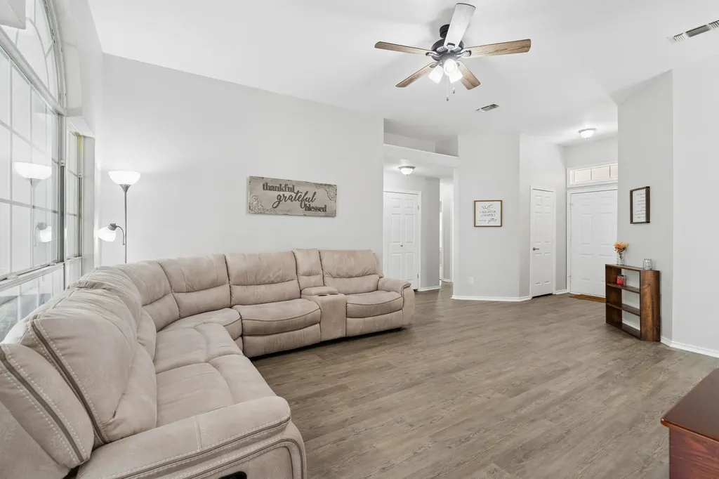 1909 Timberline Lane Sherman TX 75092