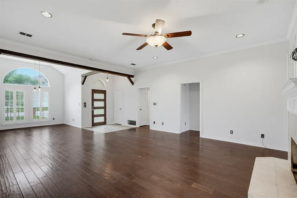 9108 High Oaks Drive North Richland Hills TX 76182