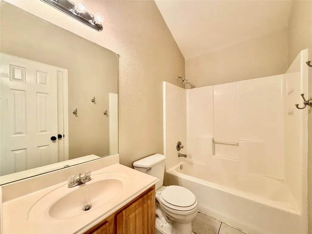 1412 La Mirada Denton TX 76208