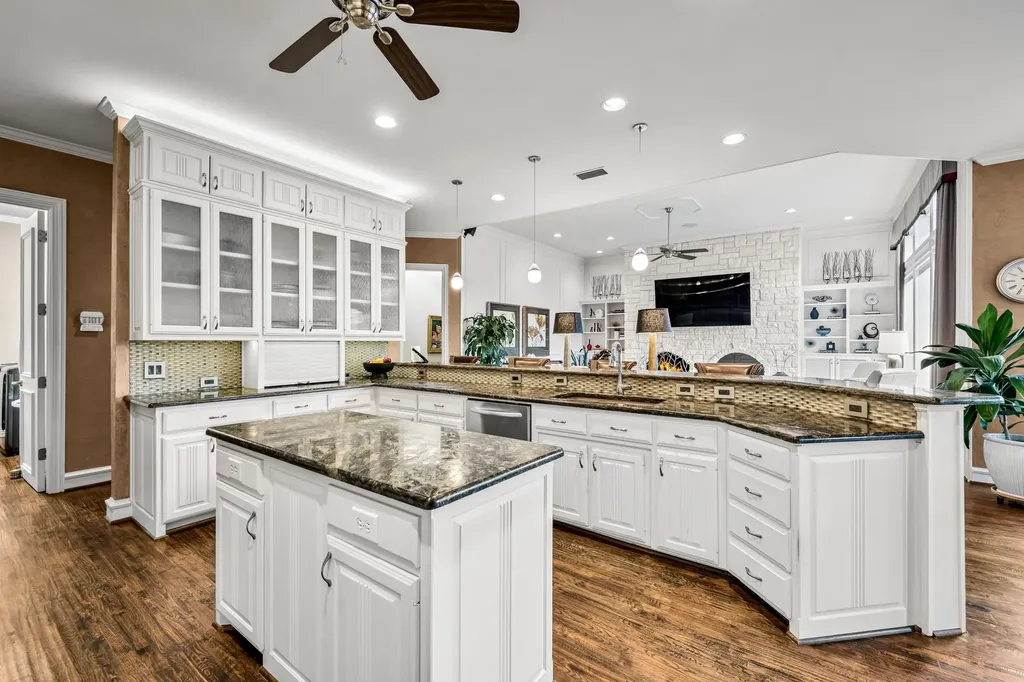 14908 Bellbrook Drive Addison TX 75254