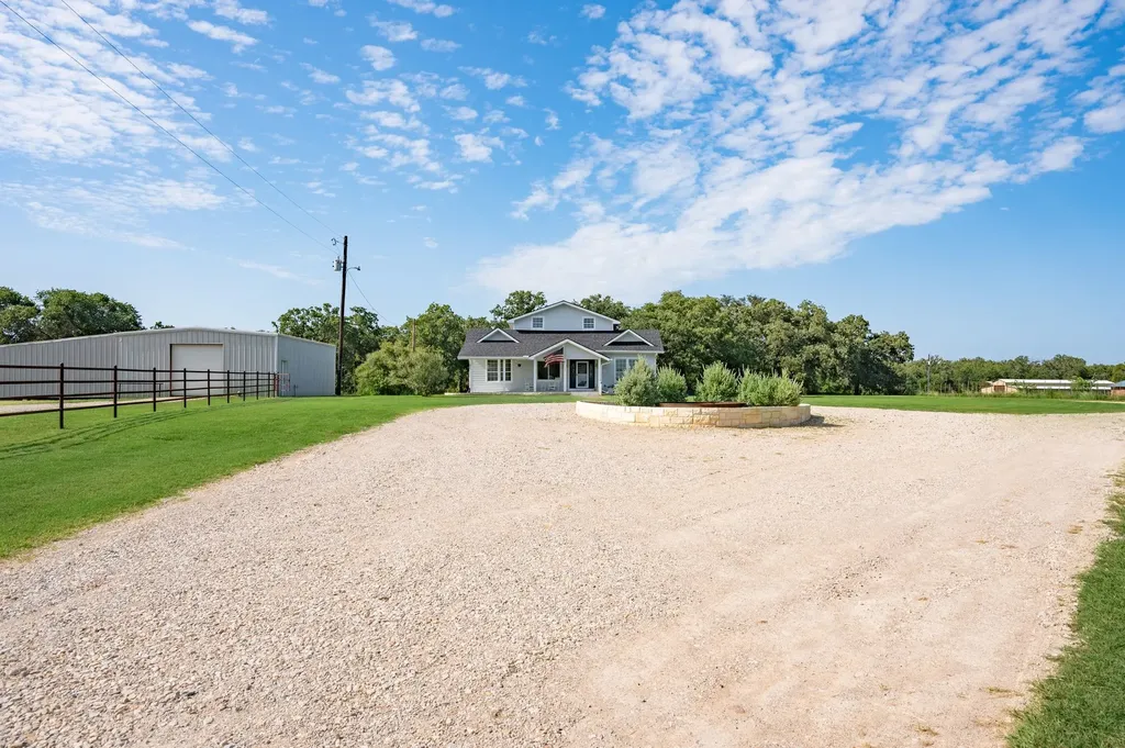 923 Natty Flat Road Lipan TX 76462
