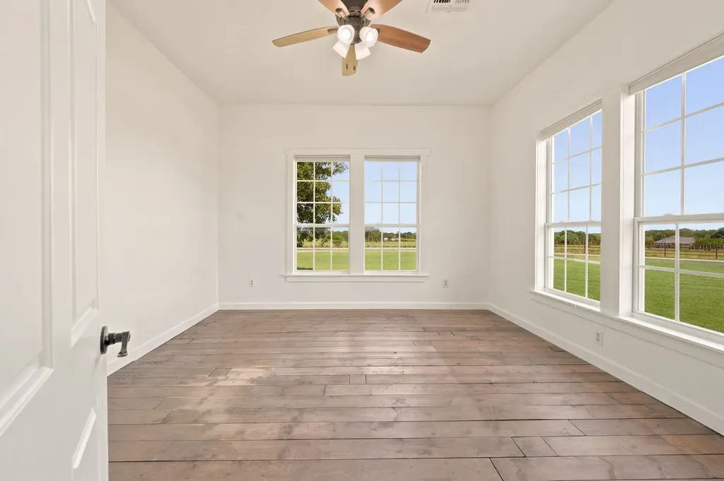 923 Natty Flat Road Lipan TX 76462