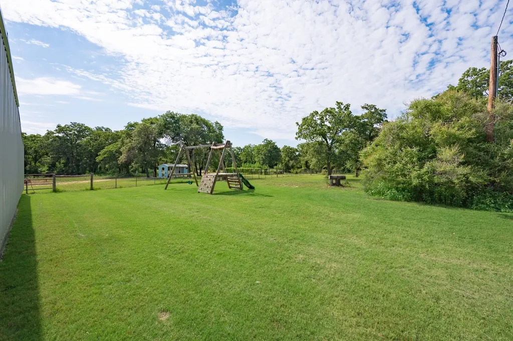 923 Natty Flat Road Lipan TX 76462