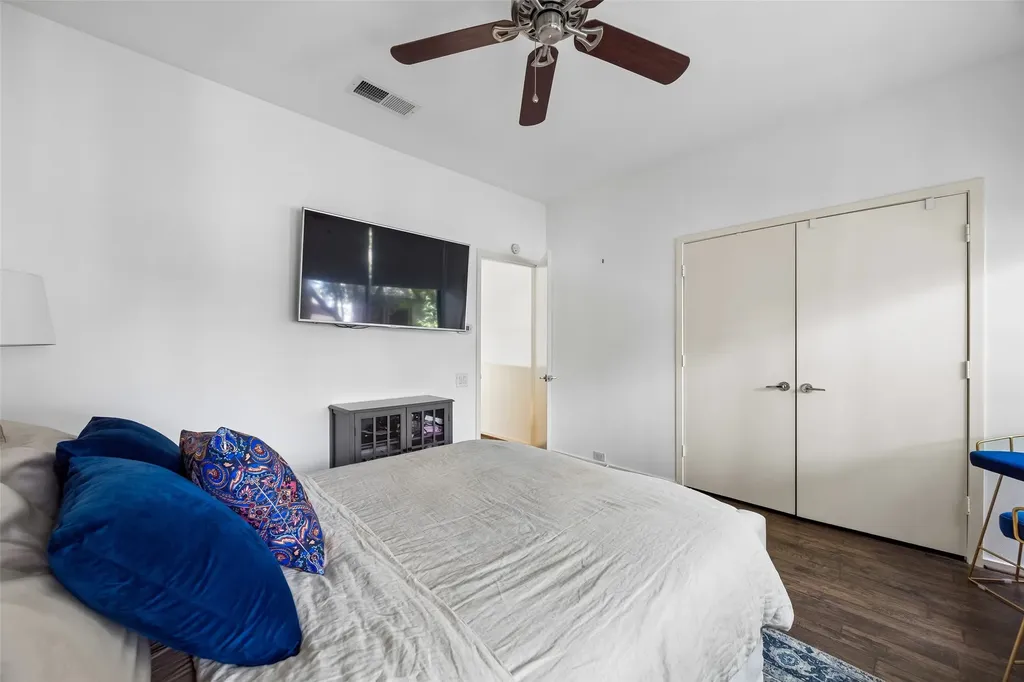 3922 Travis Street Dallas TX 75204