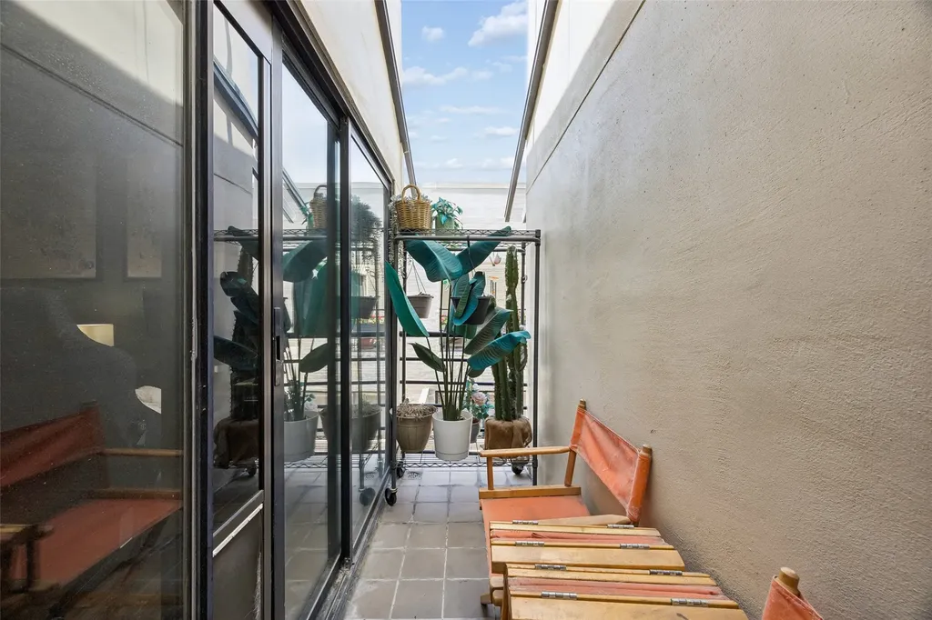 3922 Travis Street Dallas TX 75204
