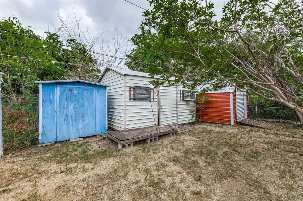 2908 Scottsbluff Drive Dallas TX 75228