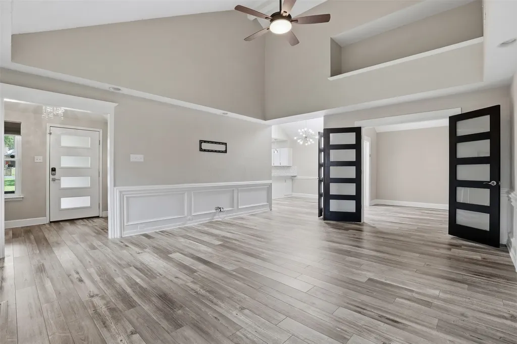 3107 Emerald Street Bedford TX 76021