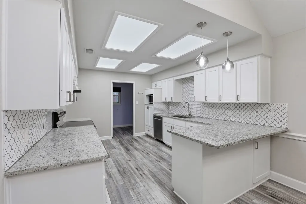 3107 Emerald Street Bedford TX 76021