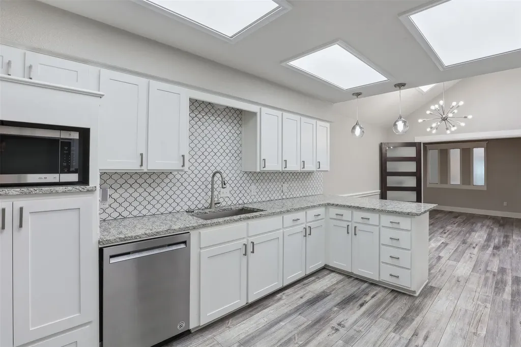 3107 Emerald Street Bedford TX 76021