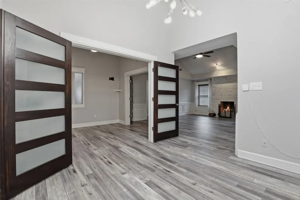 3107 Emerald Street Bedford TX 76021
