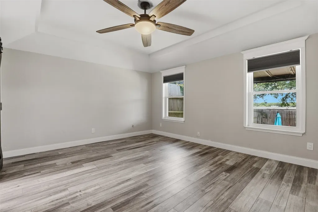 3107 Emerald Street Bedford TX 76021