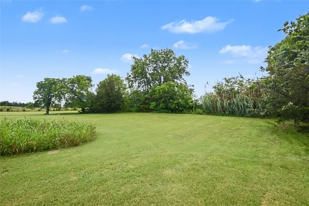 2382 N Fm 1743 Road Windom TX 75492