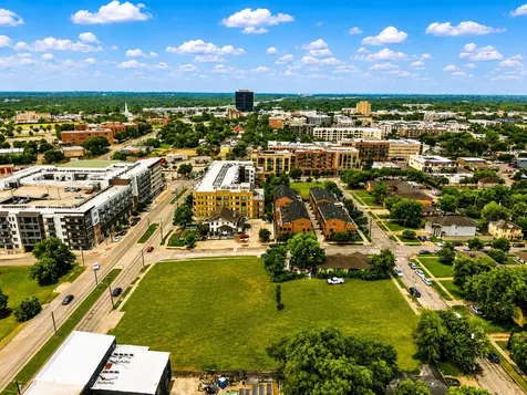 1.402 Acres N Zang Boulevard Dallas TX 75208