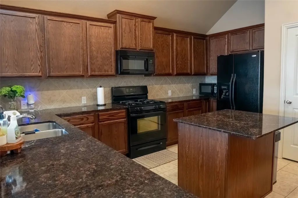 6956 Alcala Grand Prairie TX 75054