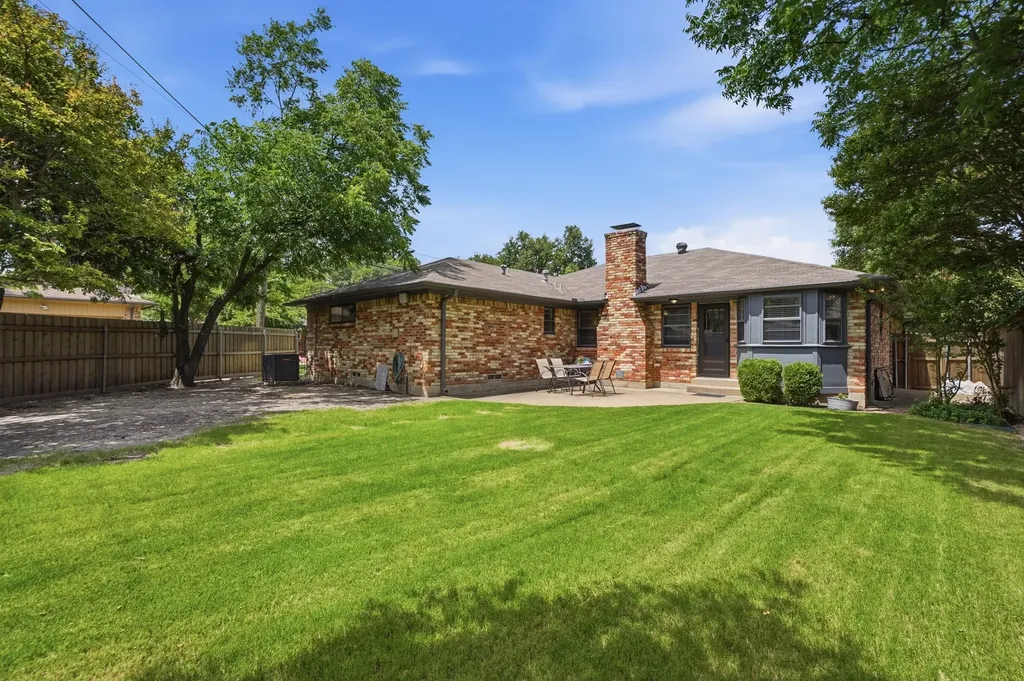 5808 Sunnywood Drive Dallas TX 75228