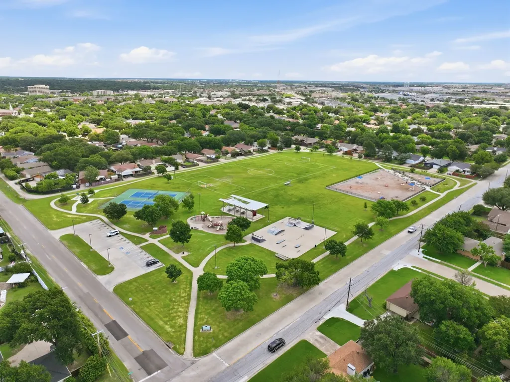 5808 Sunnywood Drive Dallas TX 75228