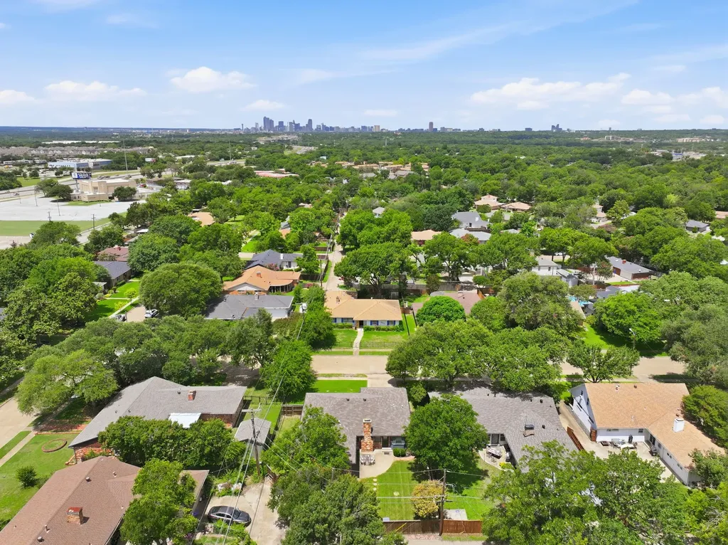 5808 Sunnywood Drive Dallas TX 75228