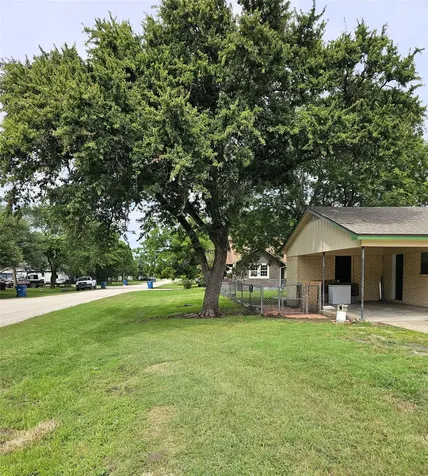 105 N 3rd Street Coolidge TX 76635