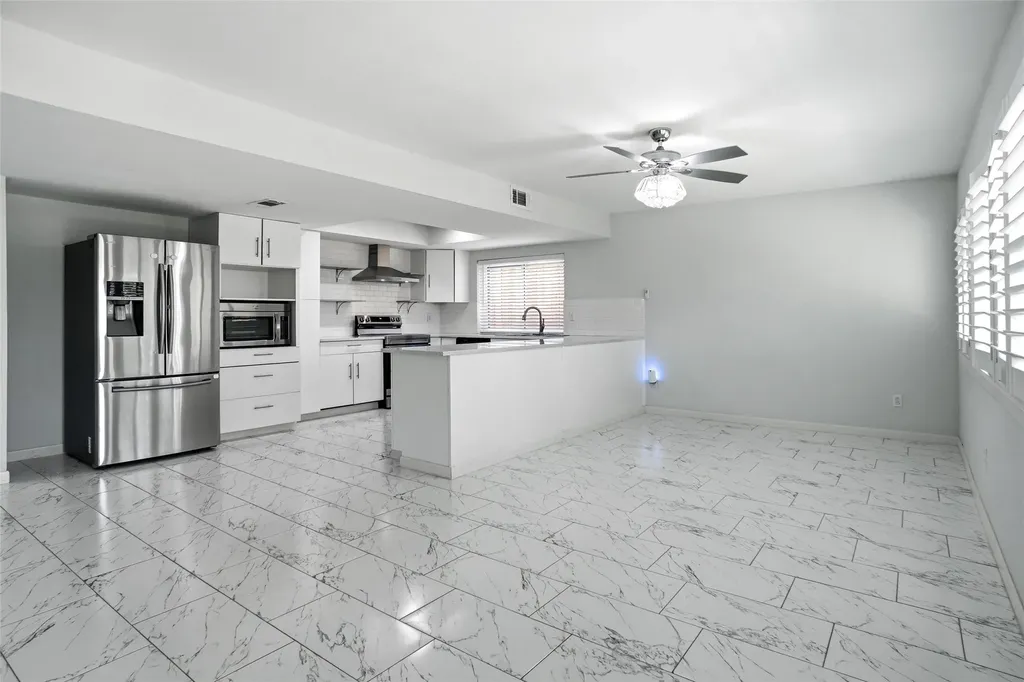 3104 Story Lane Bedford TX 76021