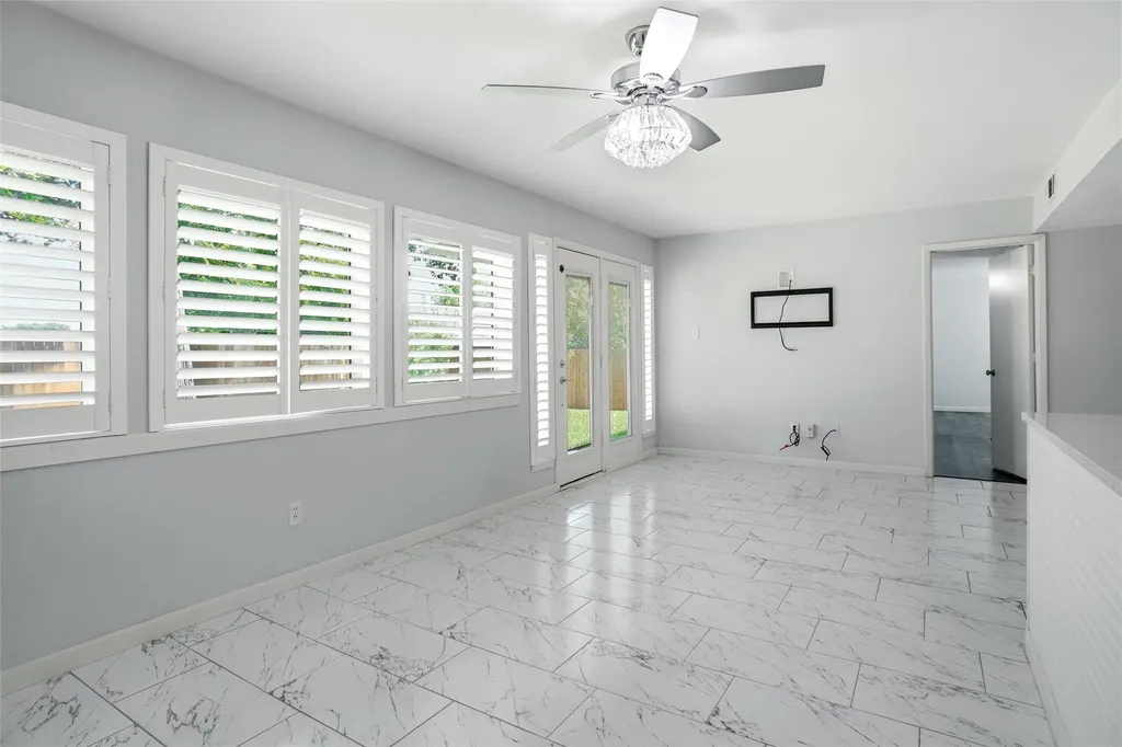 3104 Story Lane Bedford TX 76021
