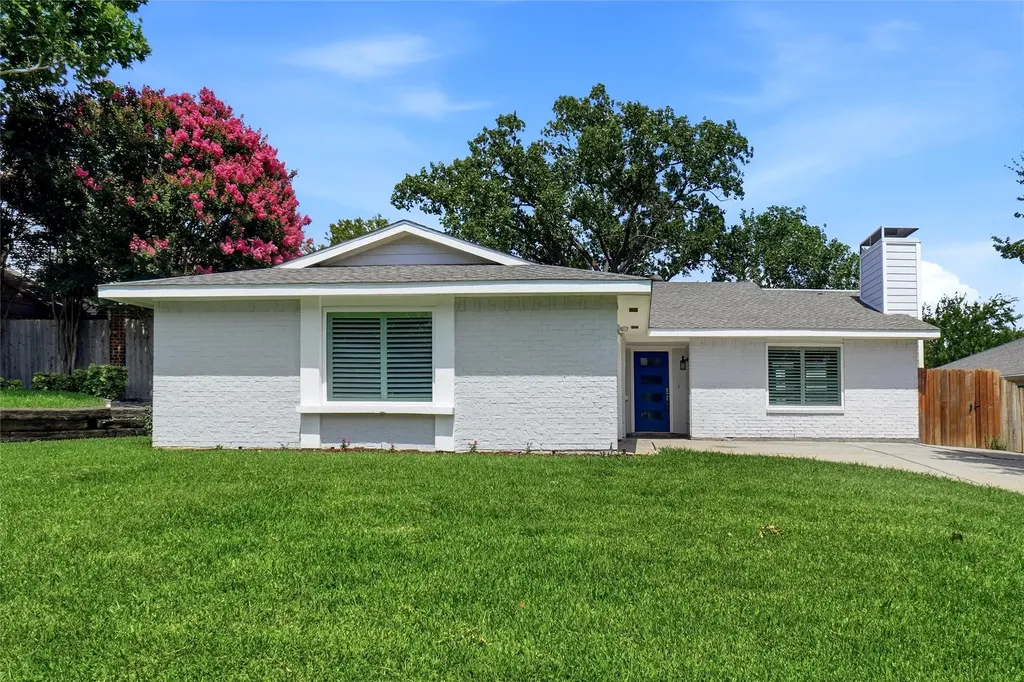 3104 Story Lane Bedford TX 76021