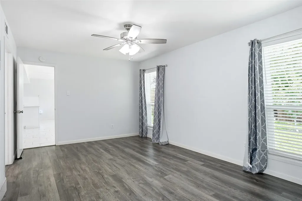 3104 Story Lane Bedford TX 76021