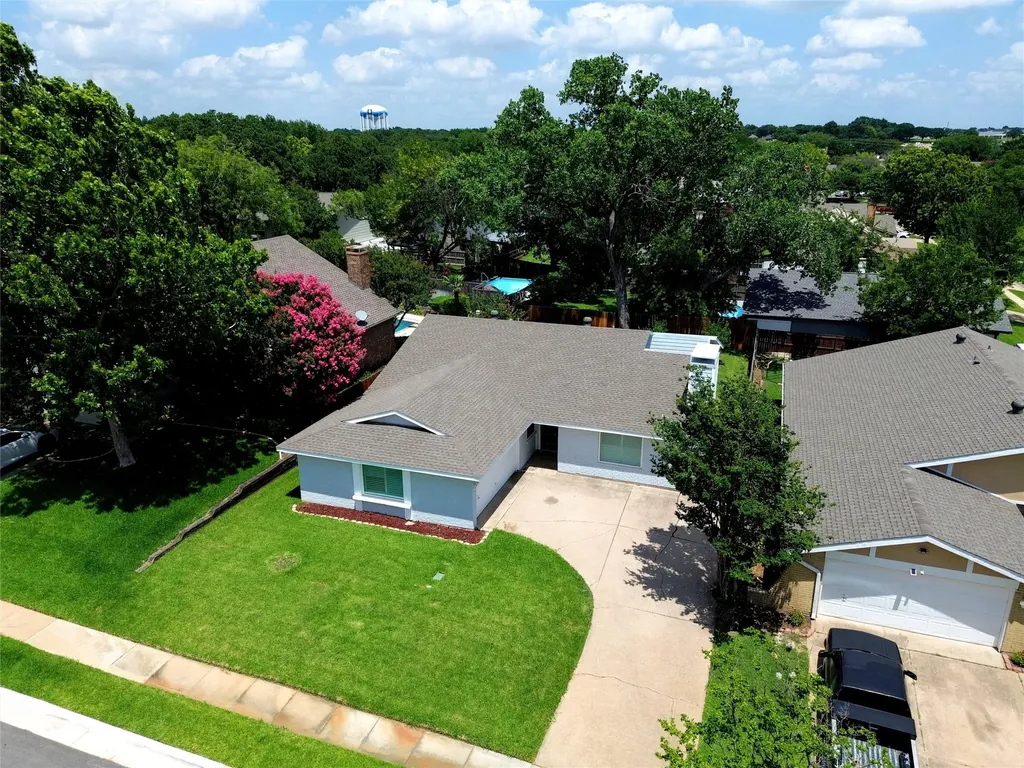 3104 Story Lane Bedford TX 76021