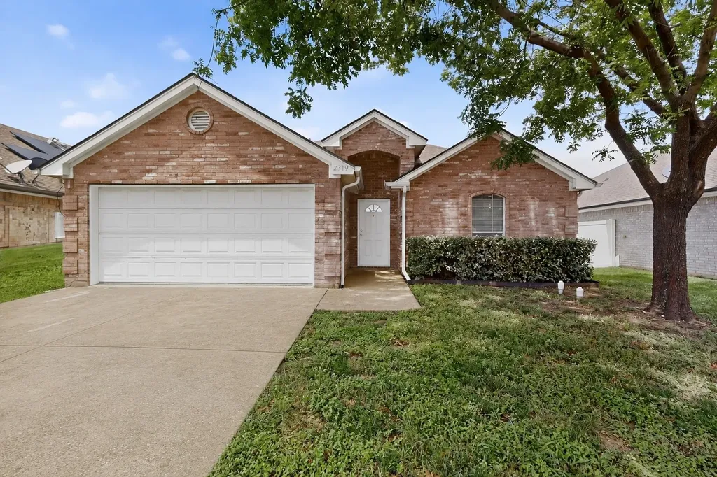 2319 Great Light Drive Dallas TX 75228