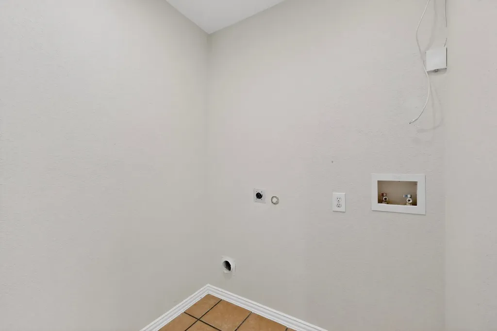 2319 Great Light Drive Dallas TX 75228
