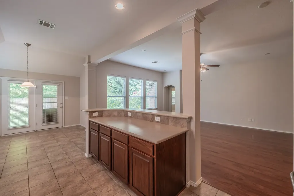 8241 Lauren Way Watauga TX 76148