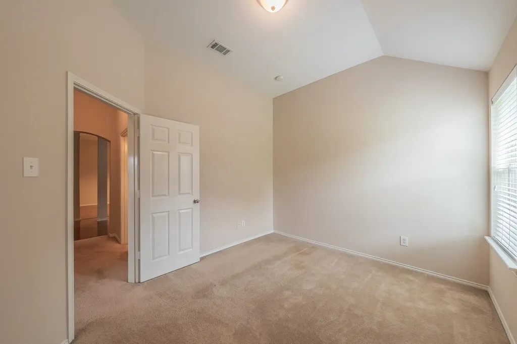 8241 Lauren Way Watauga TX 76148