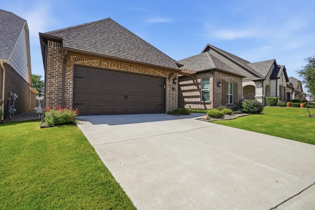 2908 Esplanade Boulevard Mansfield TX 76063