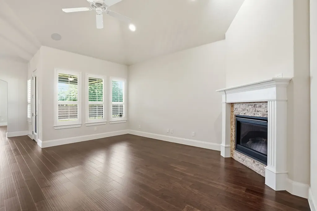 2908 Esplanade Boulevard Mansfield TX 76063