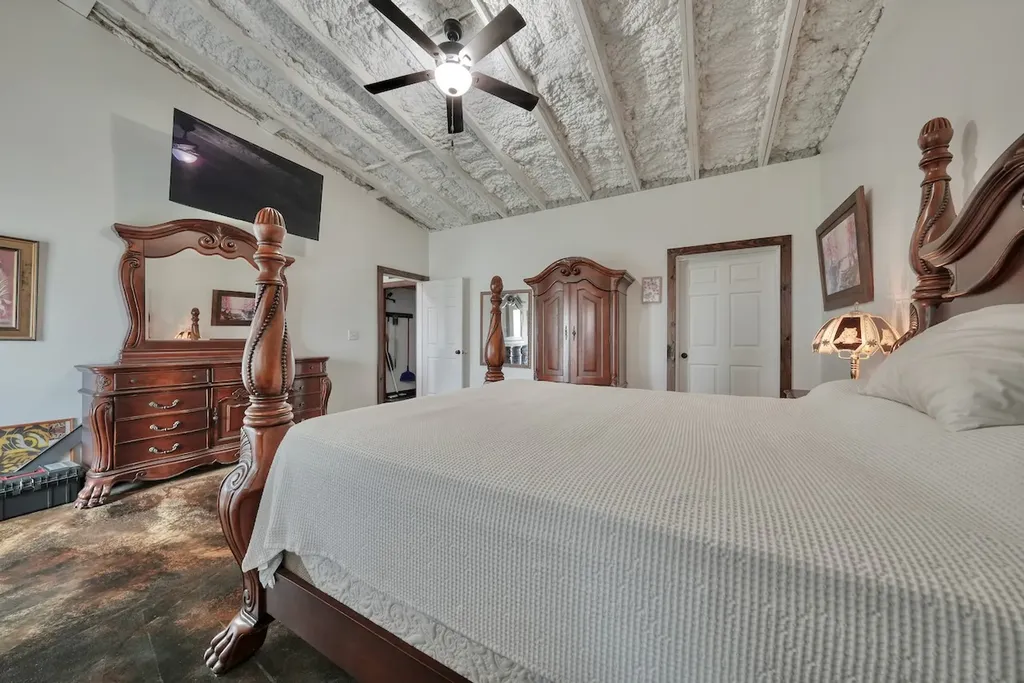6899 N State Highway 19 Palestine TX 75803