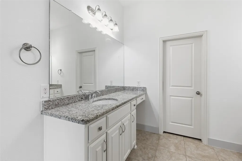 3920 Canton Jade Way Arlington TX 76005