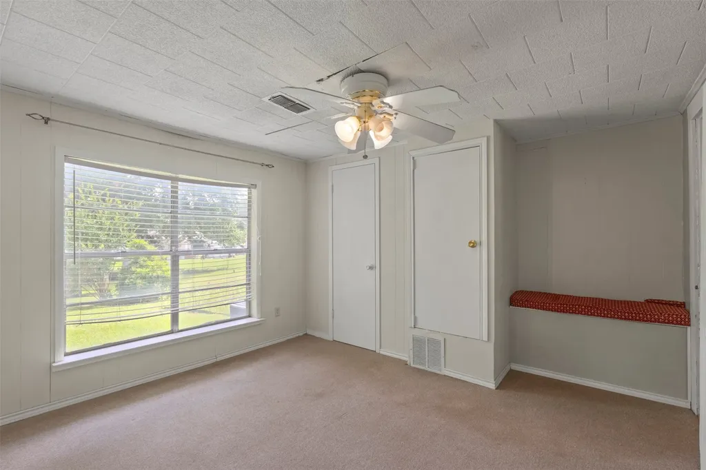 829 W 9th Street Bonham TX 75418