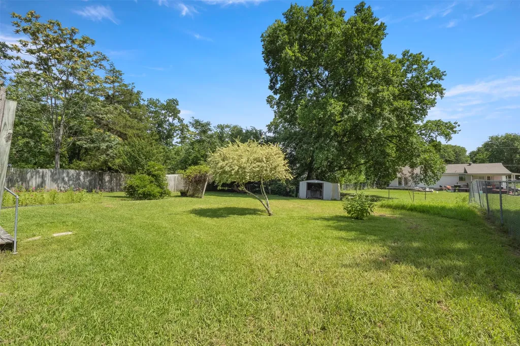 829 W 9th Street Bonham TX 75418